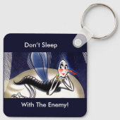 Antieke Dame Malaria Mug Sleutelhanger (Achterkant)