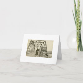 Antieke echte fotokaart van man en auto notitiekaartje