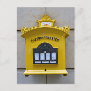 Antieke gele brievenbus, Dresden, Duitsland Briefkaart