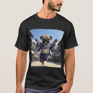 Antieke Kimono Pug: Aandoenlijke Wandeling in Oud  T-shirt