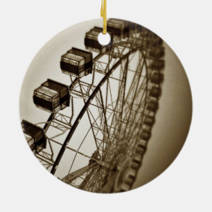 Antieke Reuzenrad Keramisch Ornament
