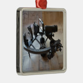 Antieke Sextant Metalen Ornament (Rechts)