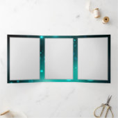 Antieke skelet sleutels op groene achtergrond drieluik wenskaart (Binnen)