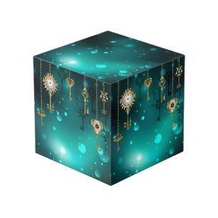 Antieke skelet sleutels op groene achtergrond kubus