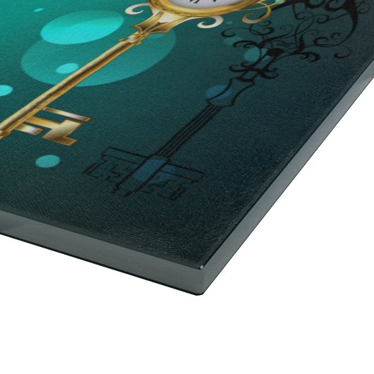 Antieke skelet sleutels op groene achtergrond snijplank (Hoek)