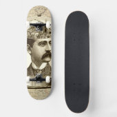 Antieke stoampunk klokwerk brein, snor man persoonlijk skateboard (Voorkant)