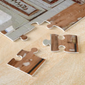 Antieke tegen het venster legpuzzel (Zijkant)