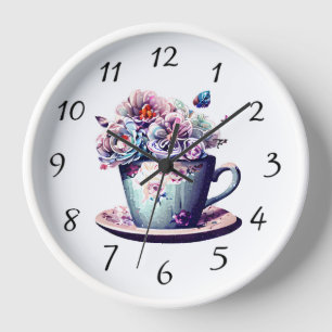 Antieke theekop met vintage bloemen 