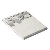 Antieke vintage witte linnen en kant notitieblok (Schuin)