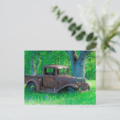 Antique rusted truck in a meadow briefkaart (Staand voorkant)