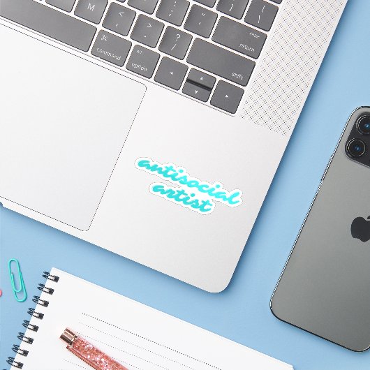 Antisocial Artist | Aqua Blue Funny Cursive Sticker (Laptop met iPhone)