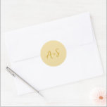 Antonia Butter Geel Elegant Huwelijk Ronde Sticker<br><div class="desc">Elegante bruiloft stickers met een eenvoudig ontwerp met uw monogram in een script lettertype.</div>
