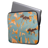 Ants with Blue flowers Autralian Flora Laptop Sleeve (Voorkant Links)
