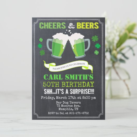 ANY AGE - Cheers & Beers Verjaardagsuitnodiging Kaart (Staand voorkant)