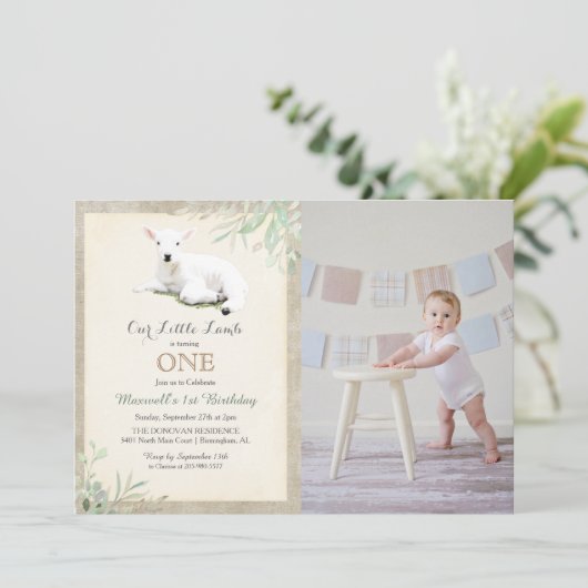 ANY AGE - Little Lamb Foto Verjaardag uitnodiging (Staand voorkant)