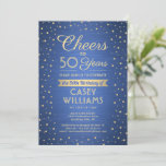 ANY Birthday Cheers Brushed Blue en Gold Confetti Kaart<br><div class="desc">Nodig familie en vrienden uit voor een elegant verjaardagsfeest met aangepaste blauwe en gouden feestuitnodigingen. Alle formuleringen op deze sjabloon (inclusief "Proost voor 50 jaar") zijn opgesteld voor een 50ste verjaardag, maar zijn eenvoudig te personaliseren voor elk jaar of type evenement. Het ontwerp is voorzien van moderne glittery confetti stippen...</div>