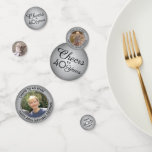 ANY Birthday Cheers Zwart Silver Faux Folie 3 Foto Confetti<br><div class="desc">Voeg een elegante gepersonaliseerde touch toe aan verjaardagsfeestdecoraties met custom zwart en zilver 3 fototafel confetti. (AFBEELDING PLACEMENT TIP: Een eenvoudige manier om een foto precies te centreren hoe u wilt is om deze bij te snijden voordat u naar de Zazzle website uploadt.) Het ontwerp beschikt over maximaal drie verschillende...</div>