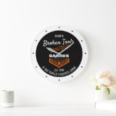 Any Name Funny Broken Tools Garage Date Black Grote Klok (Huis)