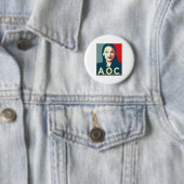 AOC 2024 Propaganda Ronde Button 5,7 Cm (In situ)
