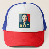 AOC 2024 Propaganda Trucker Pet (Voorkant)