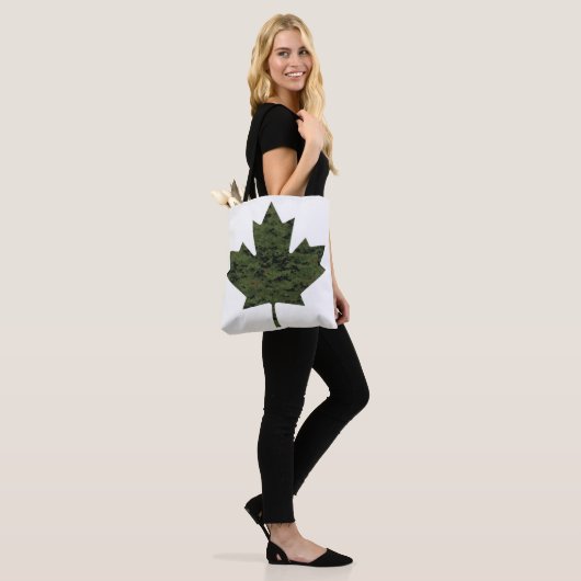(AOP) Schouder Tas - Maple Leaf CADPAT (Donker) (Op model)