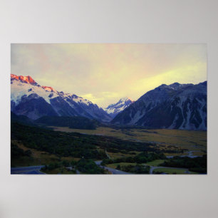 Aoraki/Mount Cook, Nieuw-Zeeland, bij zonsopgang Poster