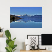 Aoraki on Lake Pukaki Poster (Thuiskantoor)