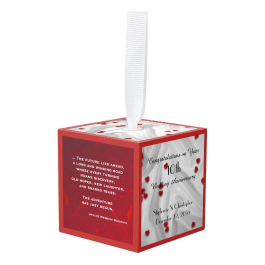 Apache Bruiloft Zegen Gepersonaliseerd Jubileum Ornament (Voorkant hoekig)