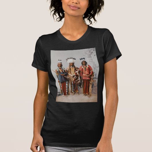 Apache Chiefs Garfield Ouche Te Foya 1899 T-shirt (Voorkant)