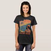 Apache Trail Arizona Woestijn Retro Reizen T-shirt (Voorkant volledig)