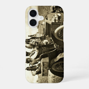 APACHES, GERONIMO RIJDEND IN EEN AUTO Zwart Wit iPhone 16 Hoesje
