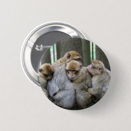 Ape Group Hug Ronde Button 5,7 Cm (Voorkant /achterkant)