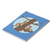 apen die de cartoon van de boom klimmen notitieblok (Linkerzijde)