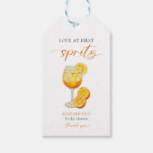Aperol Liefde Op De Eerste Spritz Oranje Bruidsfee Cadeaulabel (Voorkant)