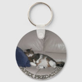 Apex Predator Fat lazy cat keychain (Achterkant)
