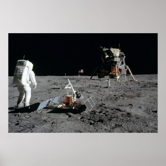 Apollo 11 Astronaut & Lunar Module "Eagle" Poster (Voorkant)