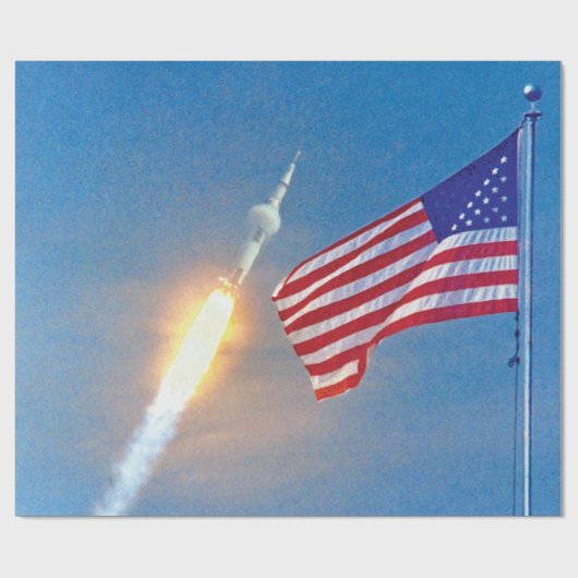 Apollo 11 lancering met Amerikaanse vlag Cadeaupapier (Vlak)