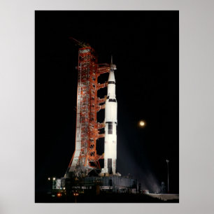 Apollo 12 over de lanceringspad poster