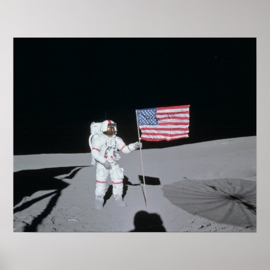 Apollo 14 Astronaut op de maan Poster (Voorkant)