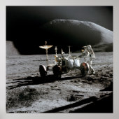 Apollo 15 Astronaut & Lunar Roving Vehicle Poster (Voorkant)