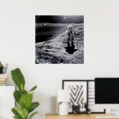 Apollo 16 Astronaut op de maan Poster (Thuiskantoor)