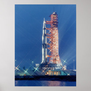 Apollo 16 over de lanceringspad poster
