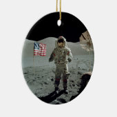 Apollo 17 Astronaut in de Taurus Littrow-vallei Keramisch Ornament (Rechts)