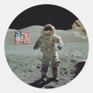Apollo 17 Astronaut in de Taurus Littrow-vallei Ronde Sticker