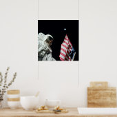 Apollo 17 Astronaut met Uitzicht van de Aarde Poster (Keuken)