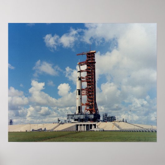Apollo 17 bij de lanceringspad poster (Voorkant)