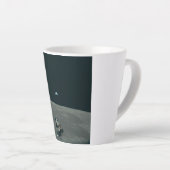 Apollo Maanlander en Aarde boven de maan Latte Mok (Rechterhoek)