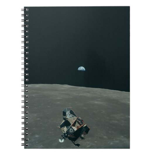 Apollo Maanlander en Aarde boven de maan Notitieboek (Voorkant)