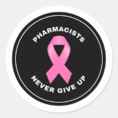 Apothekers geven roze lint nooit op ronde sticker (Voorkant)