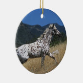 Appaloosa-paard rijdend in bergen keramisch ornament (Rechts)